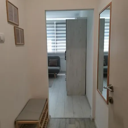 Quince Apartament *