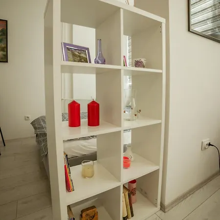 Quince Apartament *