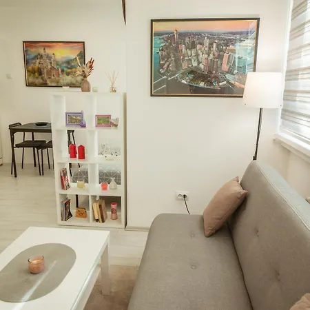 Apartament Quince Bor